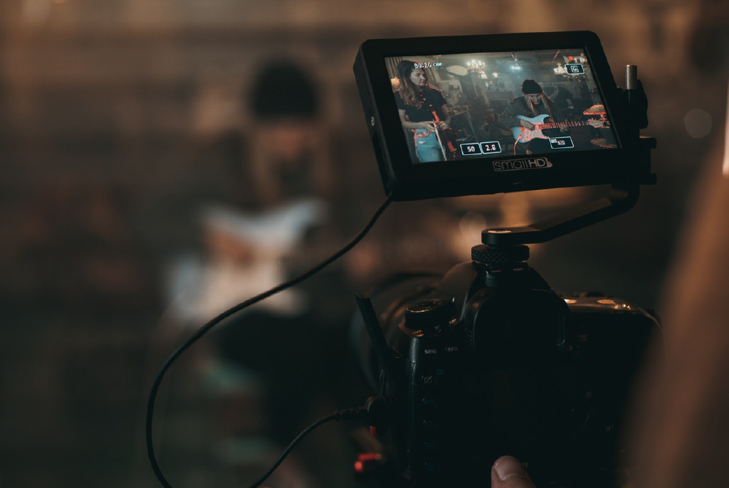 How to Hire the Right Videographer in Dubai?